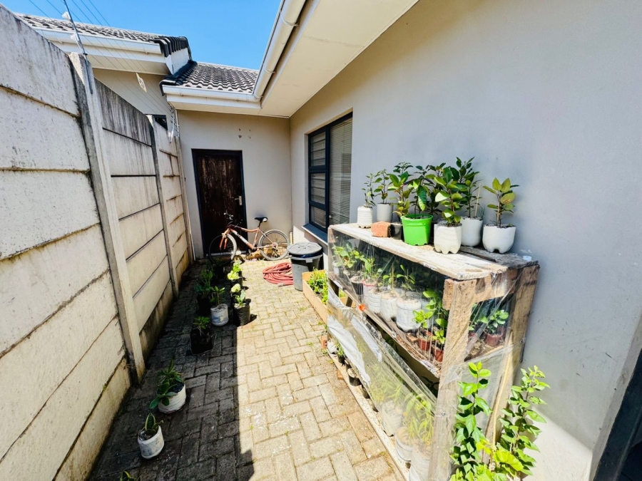 3 Bedroom Property for Sale in Gonubie Eastern Cape